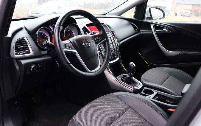 Opel Astra cena 24999 przebieg: 179000, rok produkcji 2010 z Tarnogród małe 436